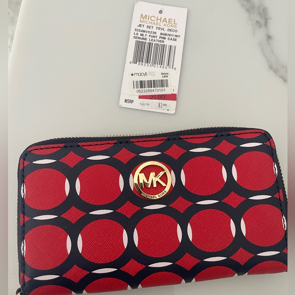 Michael Kors wristlet